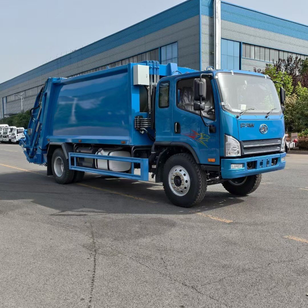 FAW RHD 8000L Garbage Compactor Truck for Waste Collection